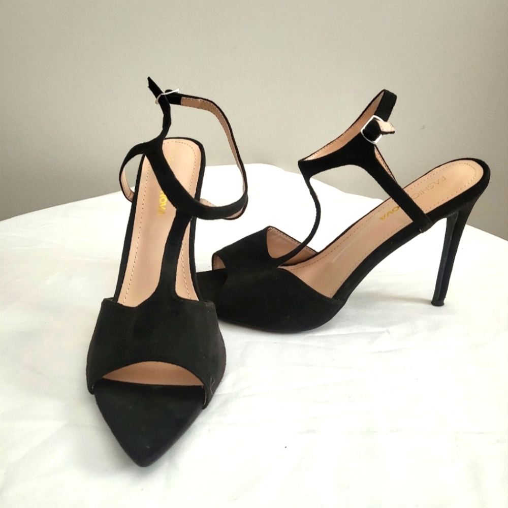 Sexy Black stilettos